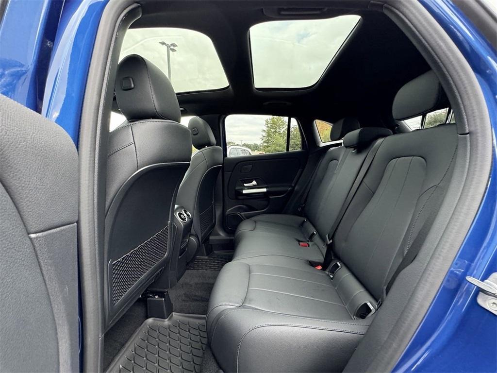 new 2025 Mercedes-Benz GLA 250 car, priced at $48,445