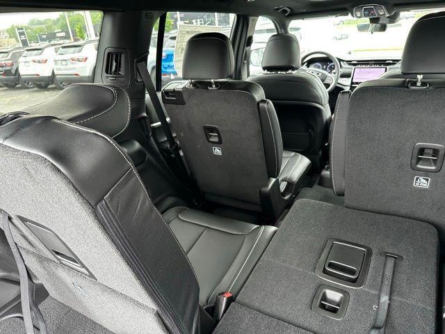 new 2025 Jeep Grand Cherokee L car, priced at $46,610