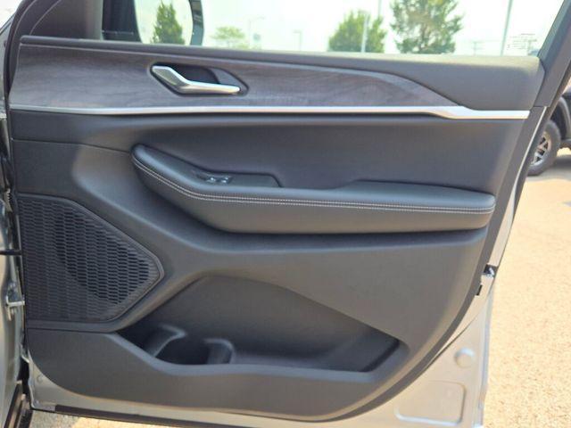 new 2025 Jeep Grand Cherokee L car, priced at $46,610