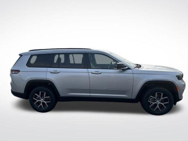 new 2025 Jeep Grand Cherokee L car