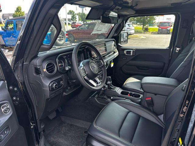 new 2025 Jeep Wrangler car