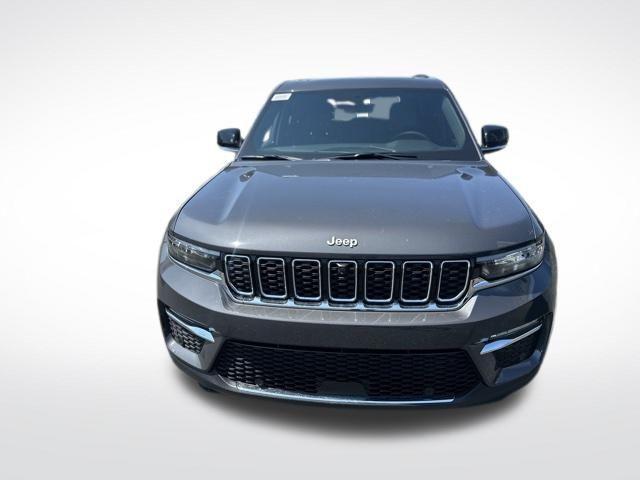 new 2025 Jeep Grand Cherokee car