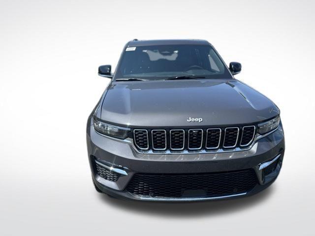 new 2025 Jeep Grand Cherokee car