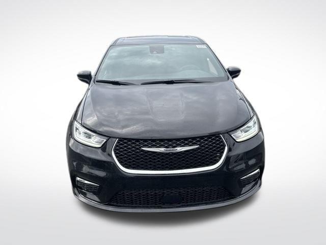 new 2026 Chrysler Pacifica car, priced at $48,360