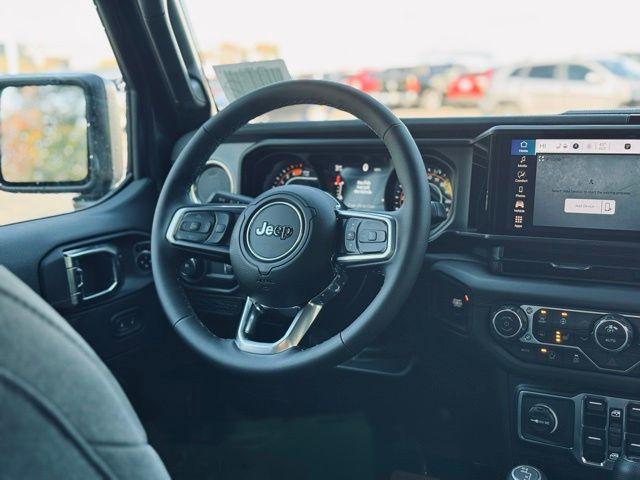 new 2025 Jeep Wrangler car, priced at $53,720
