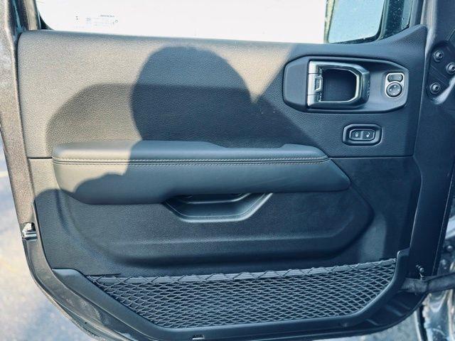 new 2025 Jeep Wrangler car, priced at $53,720