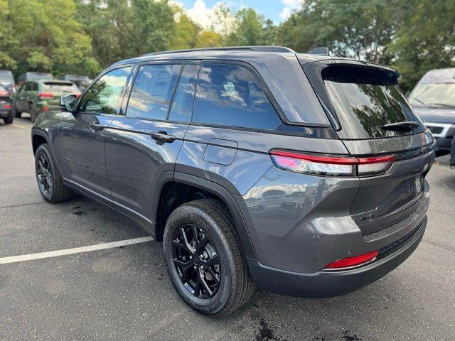new 2025 Jeep Grand Cherokee car, priced at $47,725