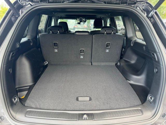 new 2025 Jeep Grand Cherokee car, priced at $47,725