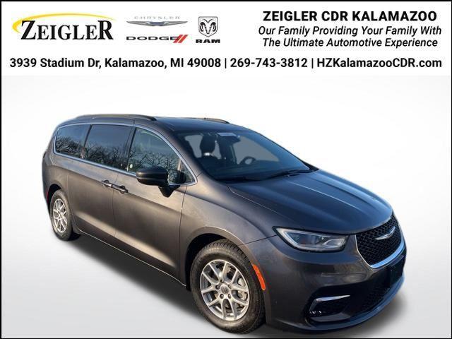 used 2022 Chrysler Pacifica car, priced at $22,000