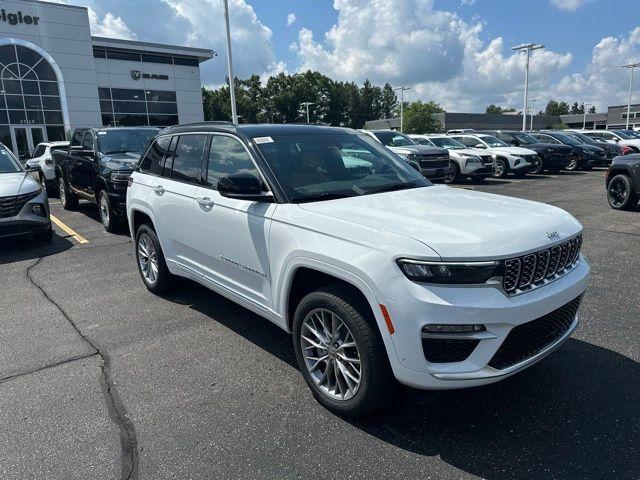 new 2025 Jeep Grand Cherokee car, priced at $63,670