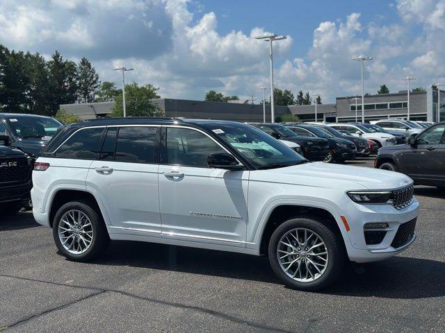 new 2025 Jeep Grand Cherokee car, priced at $63,670
