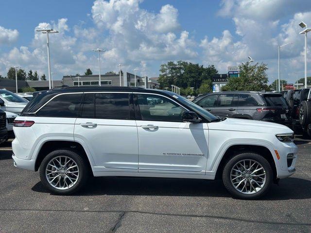 new 2025 Jeep Grand Cherokee car, priced at $63,670