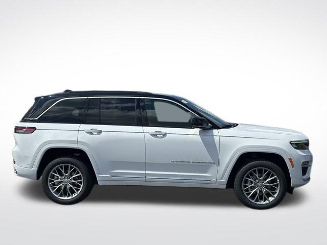new 2025 Jeep Grand Cherokee car