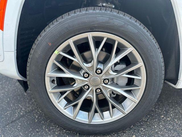 new 2025 Jeep Grand Cherokee car