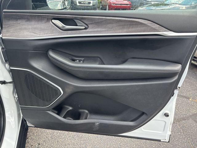 used 2022 Jeep Grand Cherokee car, priced at $30,514
