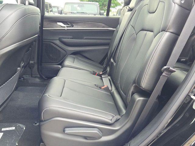 new 2025 Jeep Grand Cherokee L car, priced at $50,085