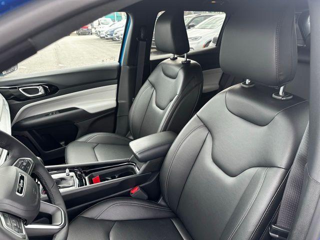 new 2025 Jeep Compass car