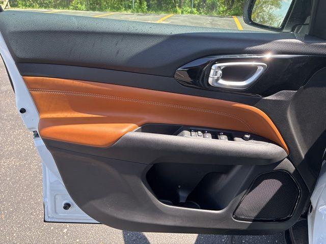 new 2025 Jeep Compass car