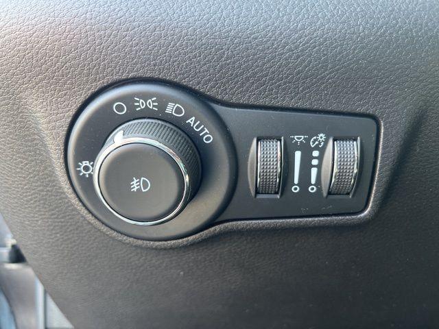 used 2022 Jeep Compass car, priced at $26,000