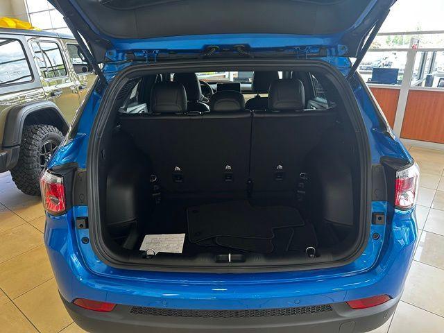 new 2025 Jeep Compass car