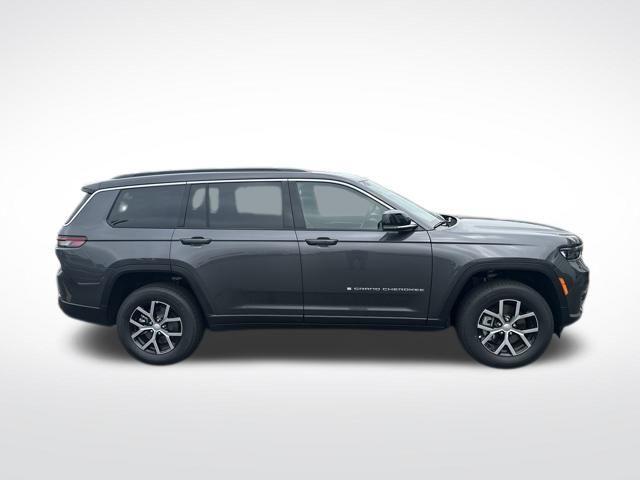 new 2025 Jeep Grand Cherokee L car