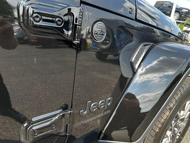 new 2025 Jeep Wrangler car, priced at $56,120