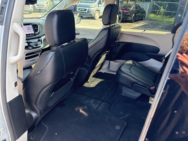used 2024 Chrysler Pacifica car, priced at $32,500