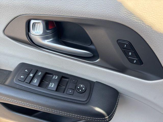 used 2024 Chrysler Pacifica car, priced at $32,500