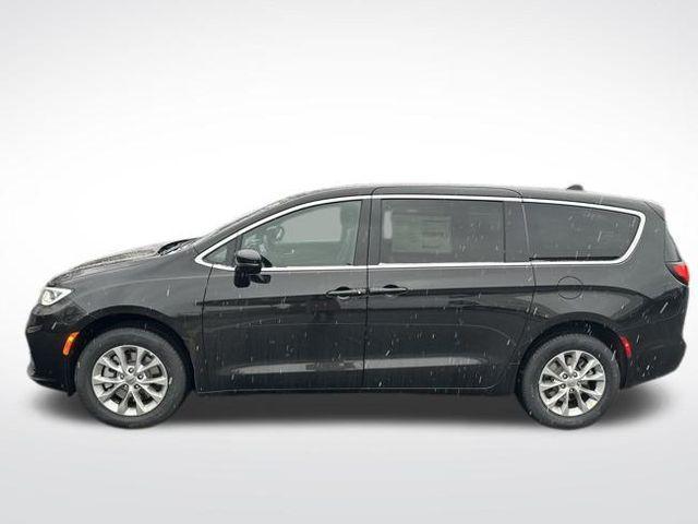 new 2025 Chrysler Pacifica car, priced at $44,140