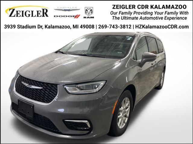 used 2022 Chrysler Pacifica car, priced at $23,000