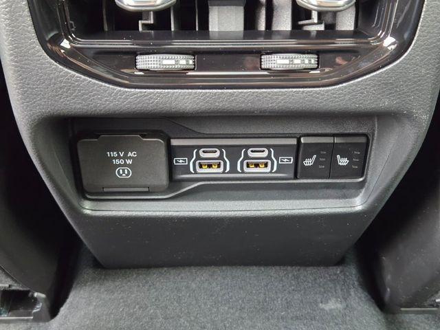 new 2025 Jeep Grand Cherokee car, priced at $46,840