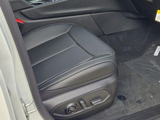 new 2025 Jeep Grand Cherokee car, priced at $46,840