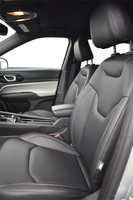 new 2025 Jeep Compass car, priced at $32,485