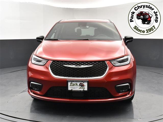 new 2026 Chrysler Pacifica car, priced at $44,660