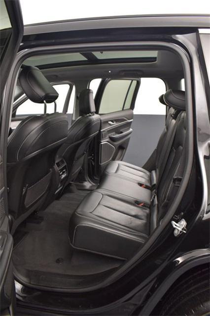used 2022 Jeep Grand Cherokee car, priced at $34,997