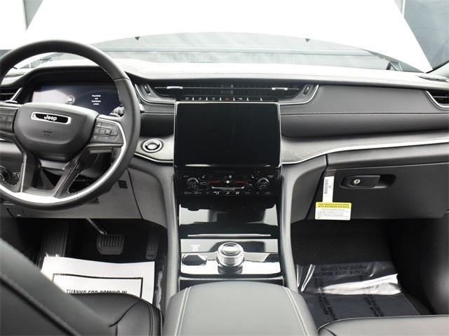 new 2025 Jeep Grand Cherokee car, priced at $41,525