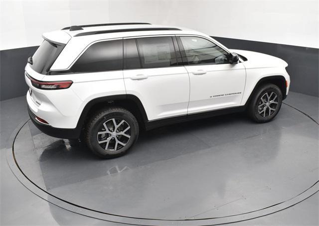 new 2025 Jeep Grand Cherokee car, priced at $41,525