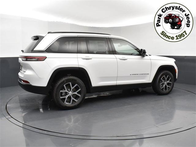 new 2025 Jeep Grand Cherokee car, priced at $41,525