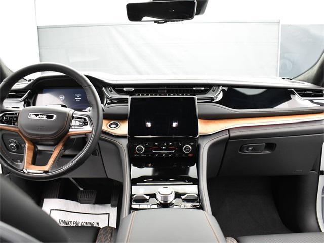 new 2025 Jeep Grand Cherokee car, priced at $68,283