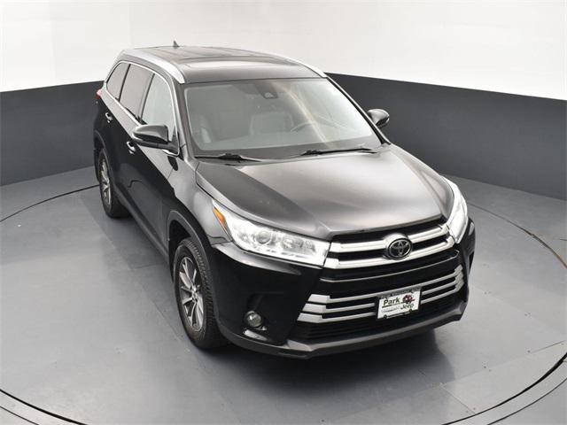 used 2019 Toyota Highlander car, priced at $23,398