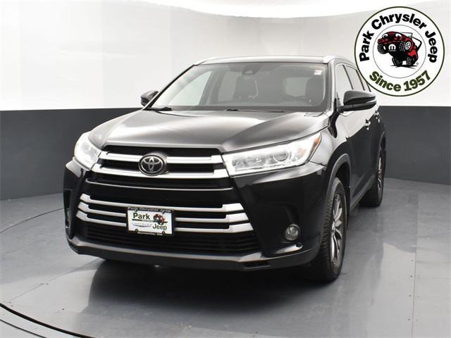 used 2019 Toyota Highlander car, priced at $23,398