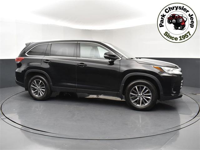 used 2019 Toyota Highlander car, priced at $23,588
