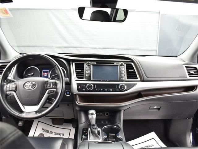 used 2019 Toyota Highlander car, priced at $23,398