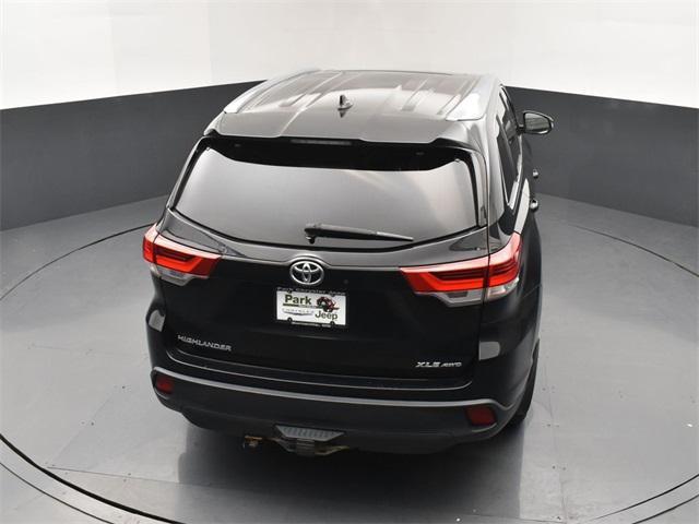 used 2019 Toyota Highlander car, priced at $23,398