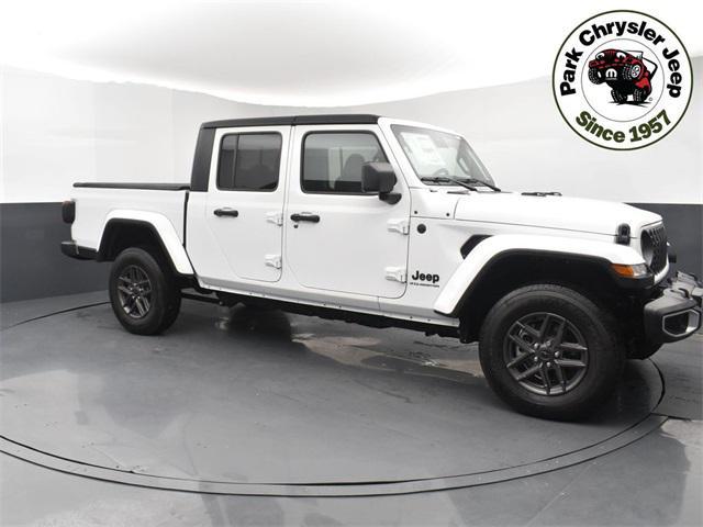 new 2024 Jeep Gladiator car, priced at $44,466