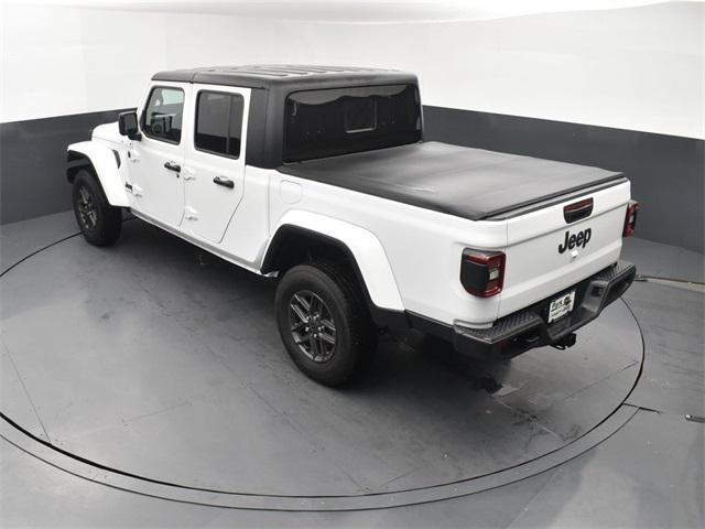 new 2024 Jeep Gladiator car, priced at $44,466