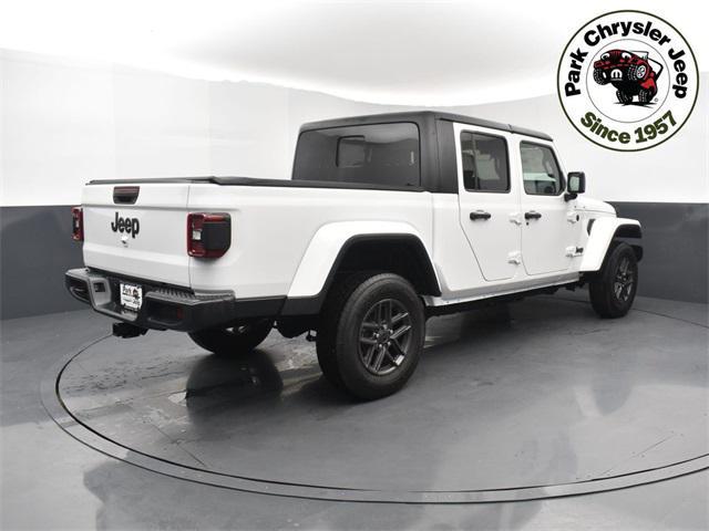 new 2024 Jeep Gladiator car, priced at $44,466