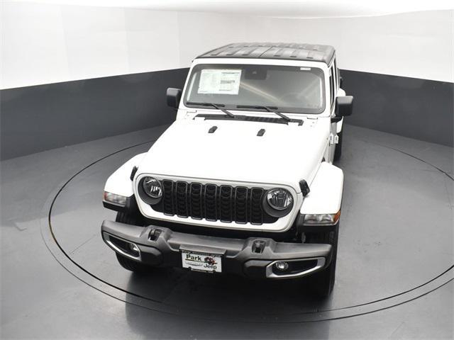 new 2024 Jeep Gladiator car, priced at $44,466