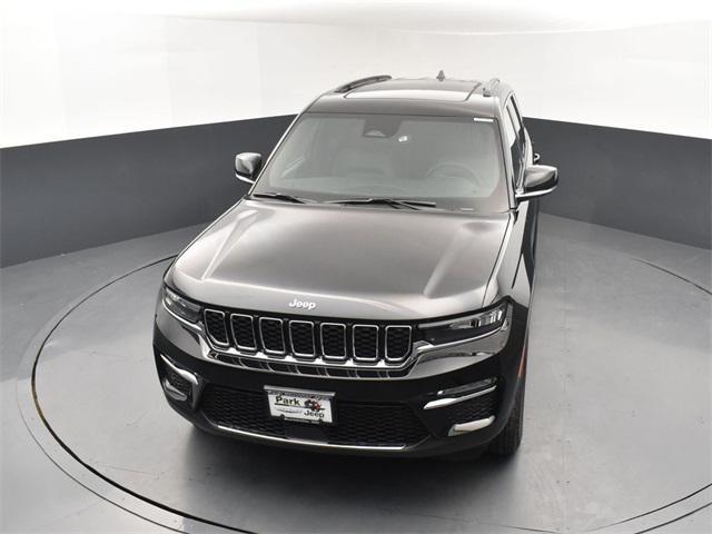 new 2025 Jeep Grand Cherokee car