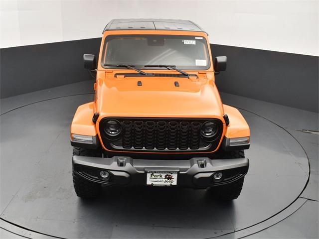 new 2025 Jeep Gladiator car, priced at $48,076